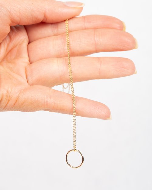 9kt Gold Floating Circle Pendant
