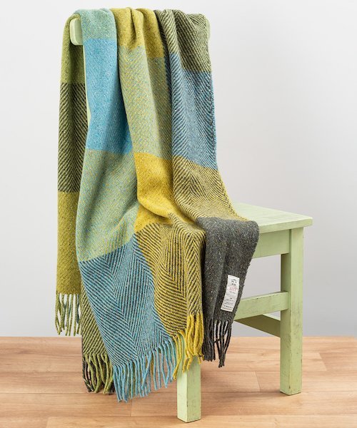 Green Hills heavy Donegal Throw Pure New Wool Throw Avoca Ireland