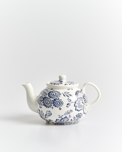 Four Cup White Amalfi Teapot