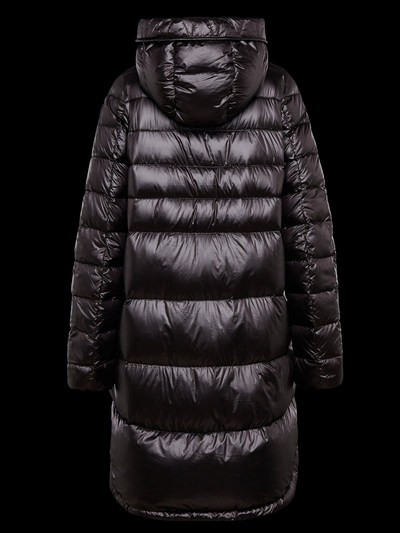 PARKA LARGA DE NAILON BRILLANTE_1