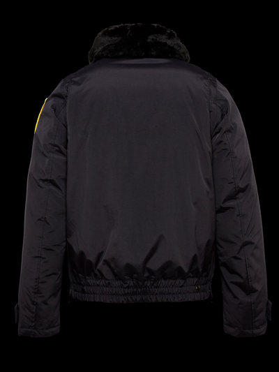 LEGENDÄRE POLIZEIJACKE_1