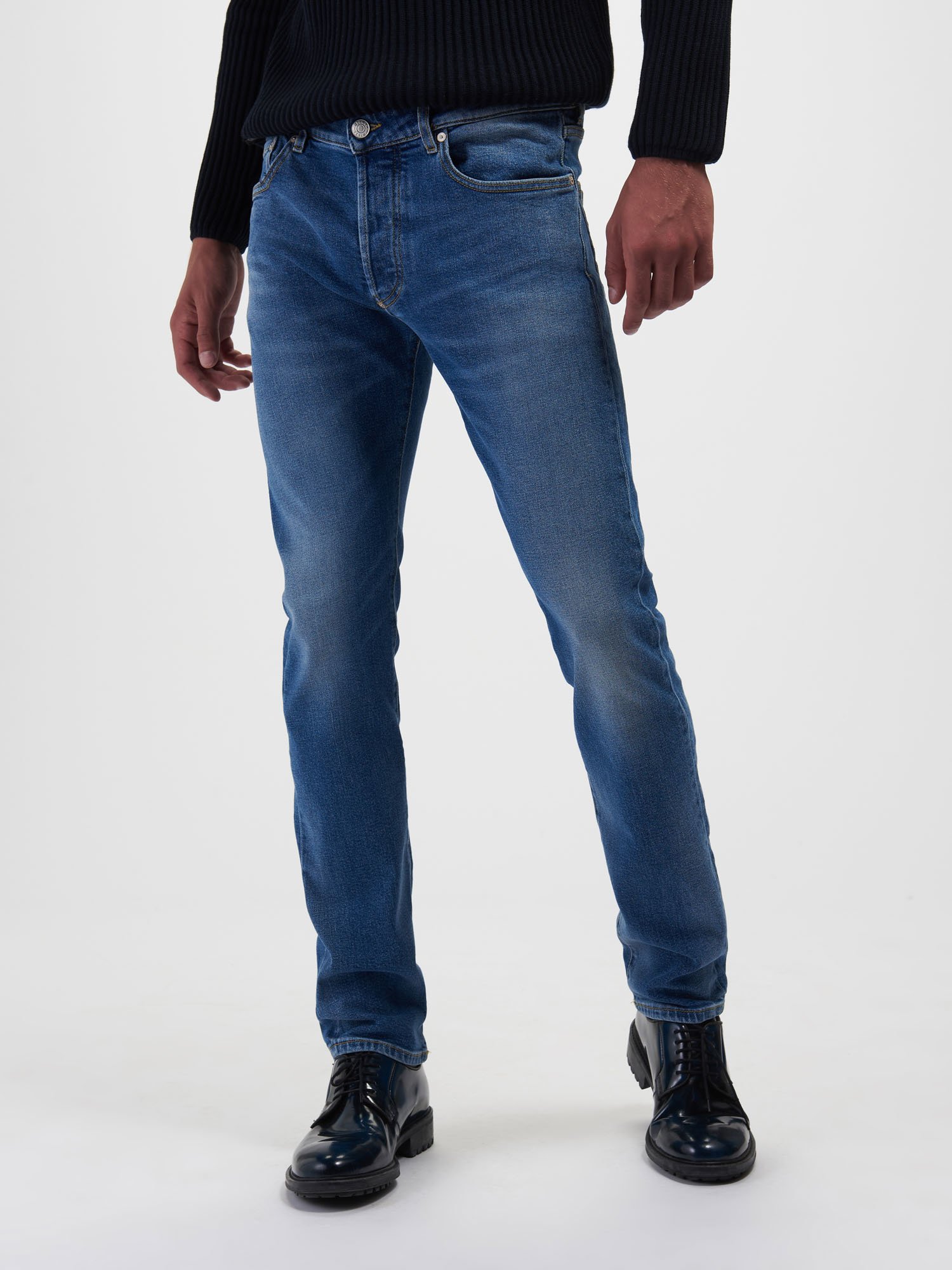 light blue stonewash jeans