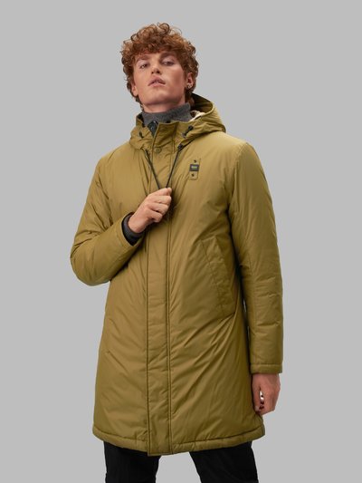 LANGE DAUNENJACKE MIT INNENSEITE AUS FELL JAKOBE_