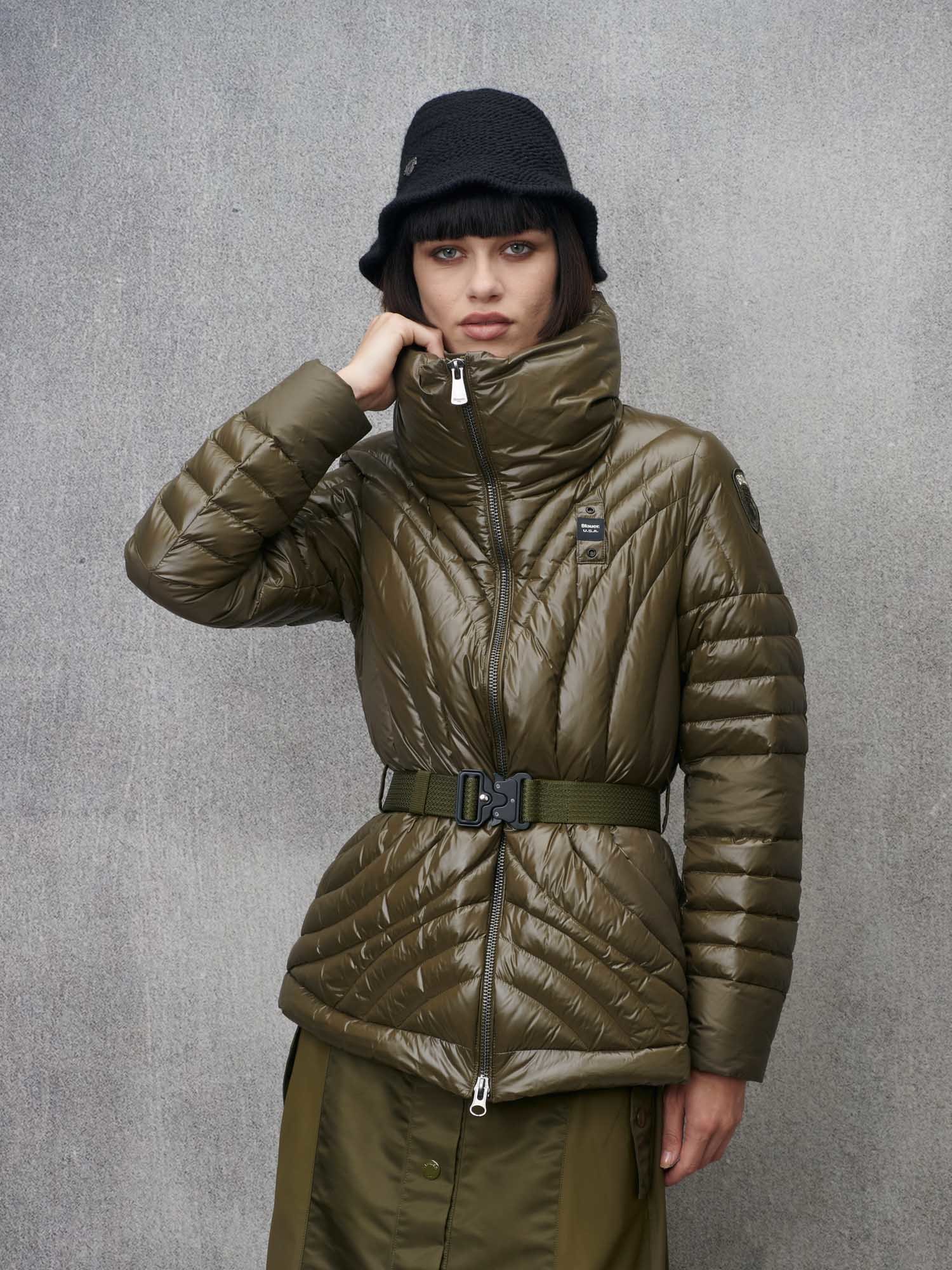 Puffer jacket with waist belt hotsell