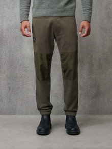 Blauer - PANTALÓN DE SUDADERA TRACTON - Pine Cone Green - 1