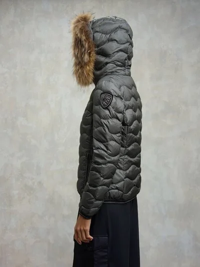 新品タグ付き！DUVETICA PELLICCIA TINTA DYED FUR 新品タグ付き！DUVETICA PELLICCIA TINTA DYED FUR