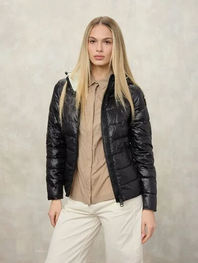 СЛЕГКА УТЕПЛЕННАЯ КУРТКА CAROLL