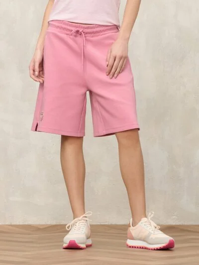 WEICHE UND LEICHTE BERMUDAHOSEN AUS SWEATSTOFF