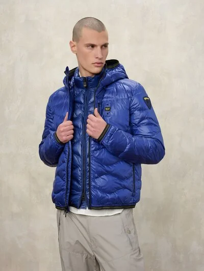 DOUDOUNE AVEC CAPUCHE ET POCHETTE WAVE