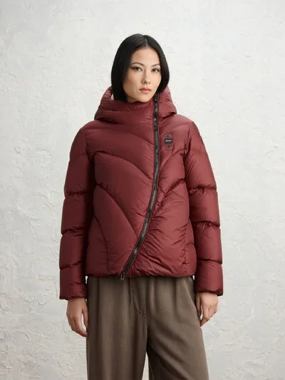 DOWN JACKET WITH CURVED ASYMMETRICAL ZIP