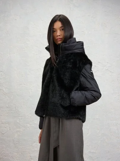 WESTE AUS ECO PELZ UND NYLON JUNIPER