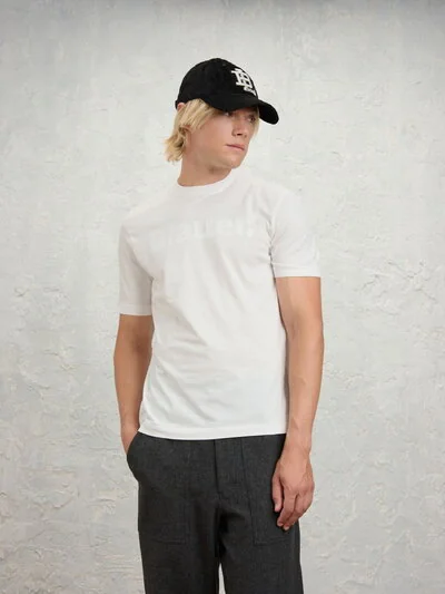 T-SHIRT RUNDAUSSCHNITT BOURNE