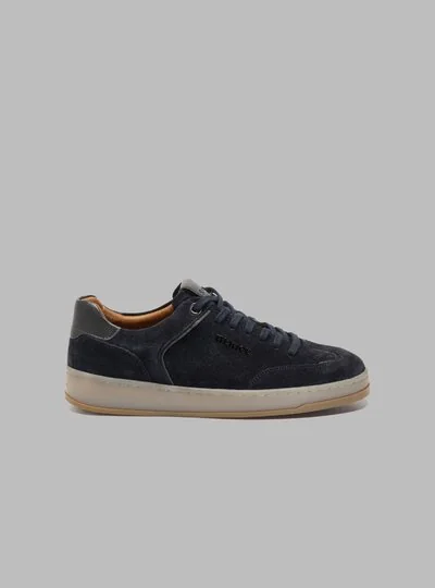 FARRELL02/SUE SNEAKER