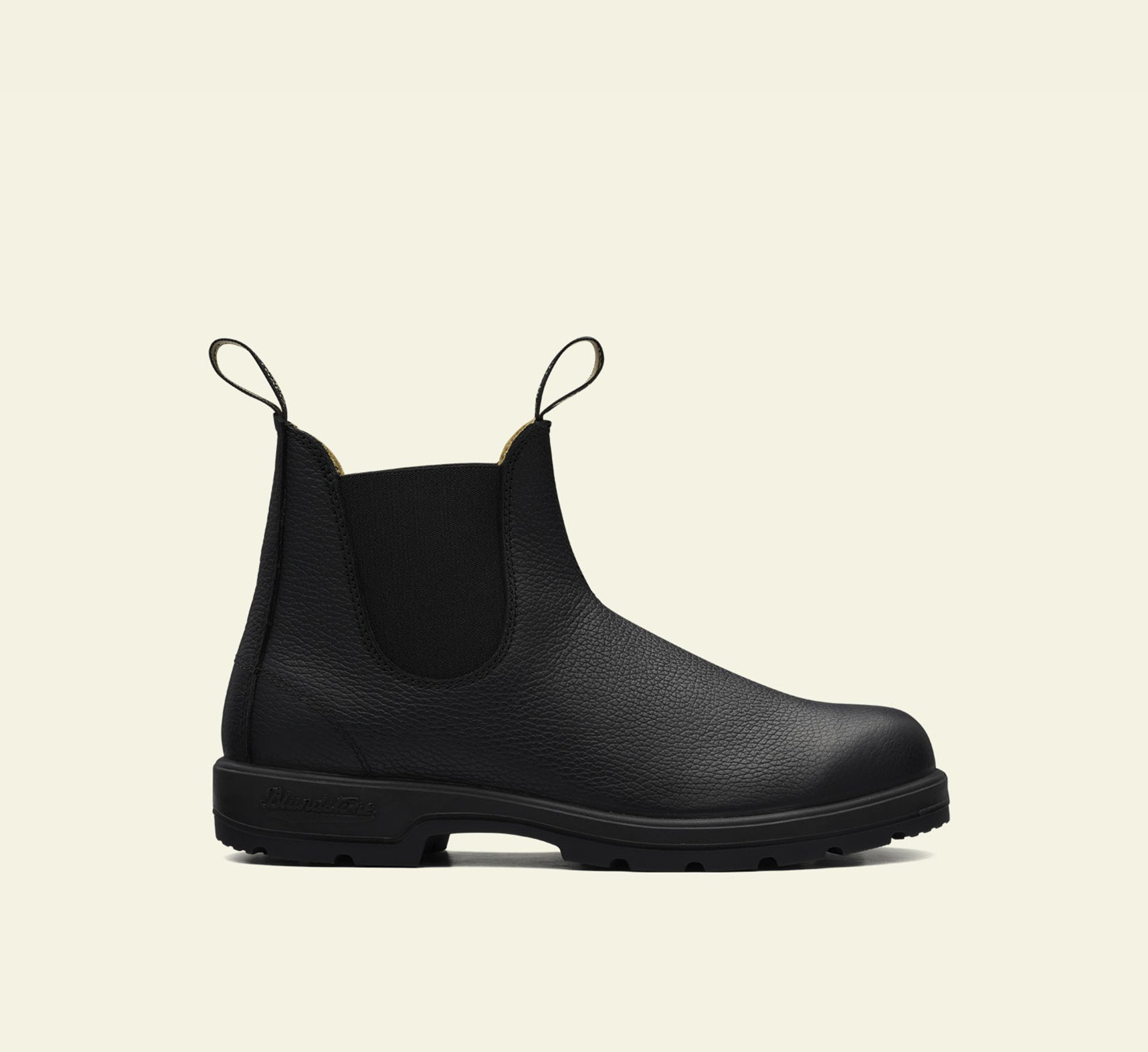 blundstone pebbled black