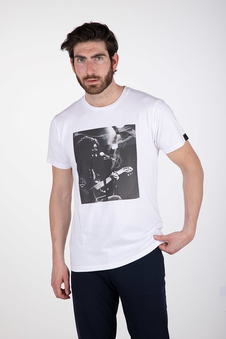 T-shirt with musician print