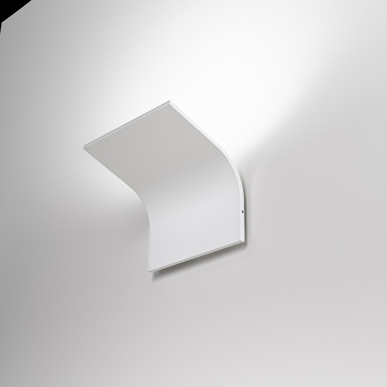 Wall Lamp App