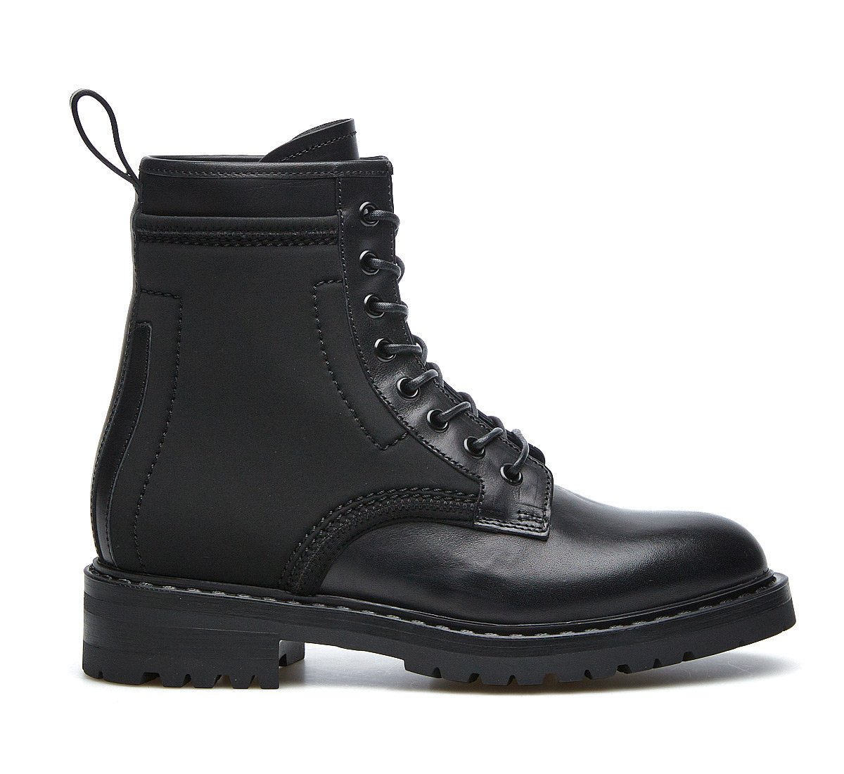 Anfibio Barracuda Total black in vitello