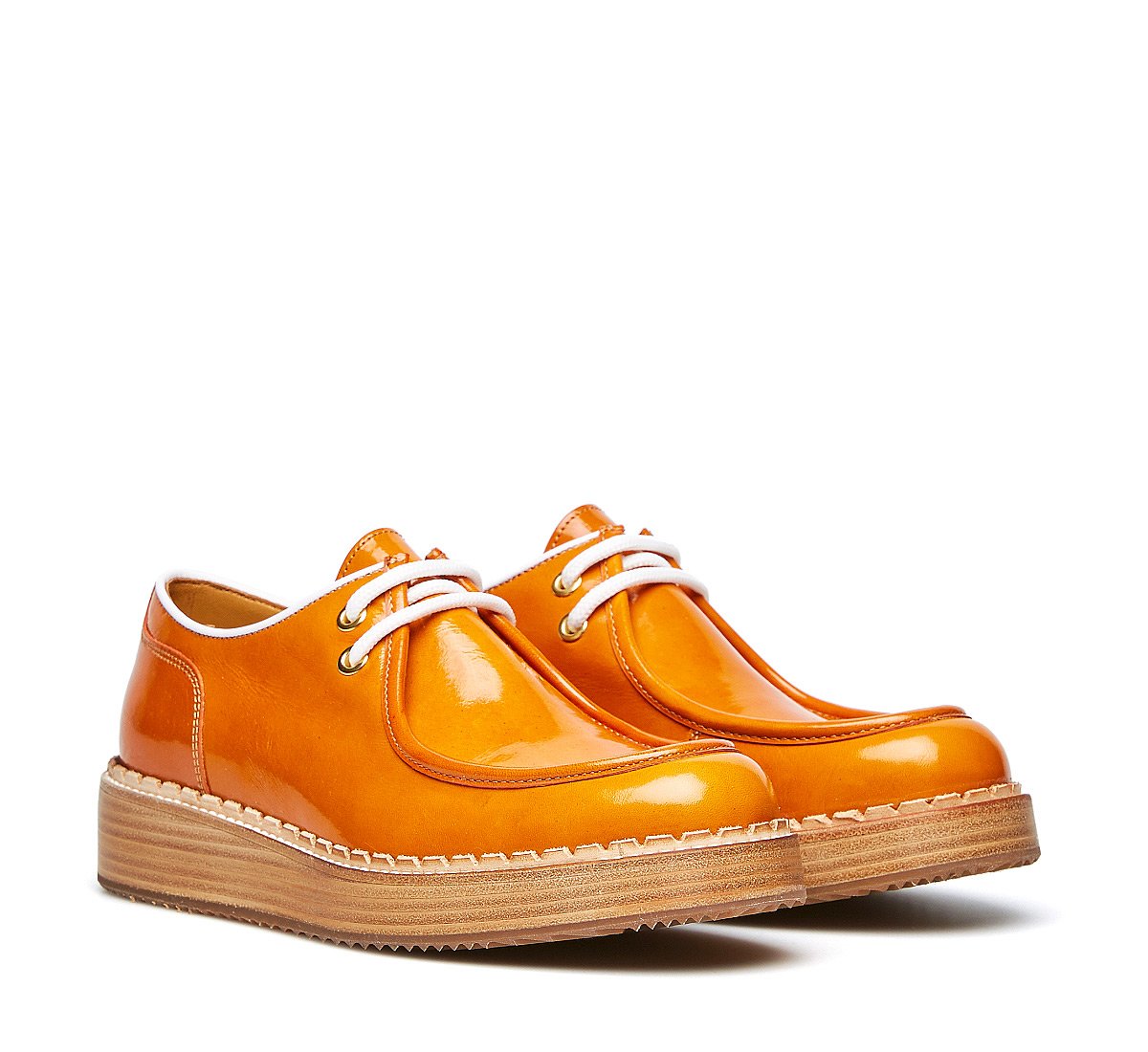 Barracuda lace-ups in exquisite calfskin