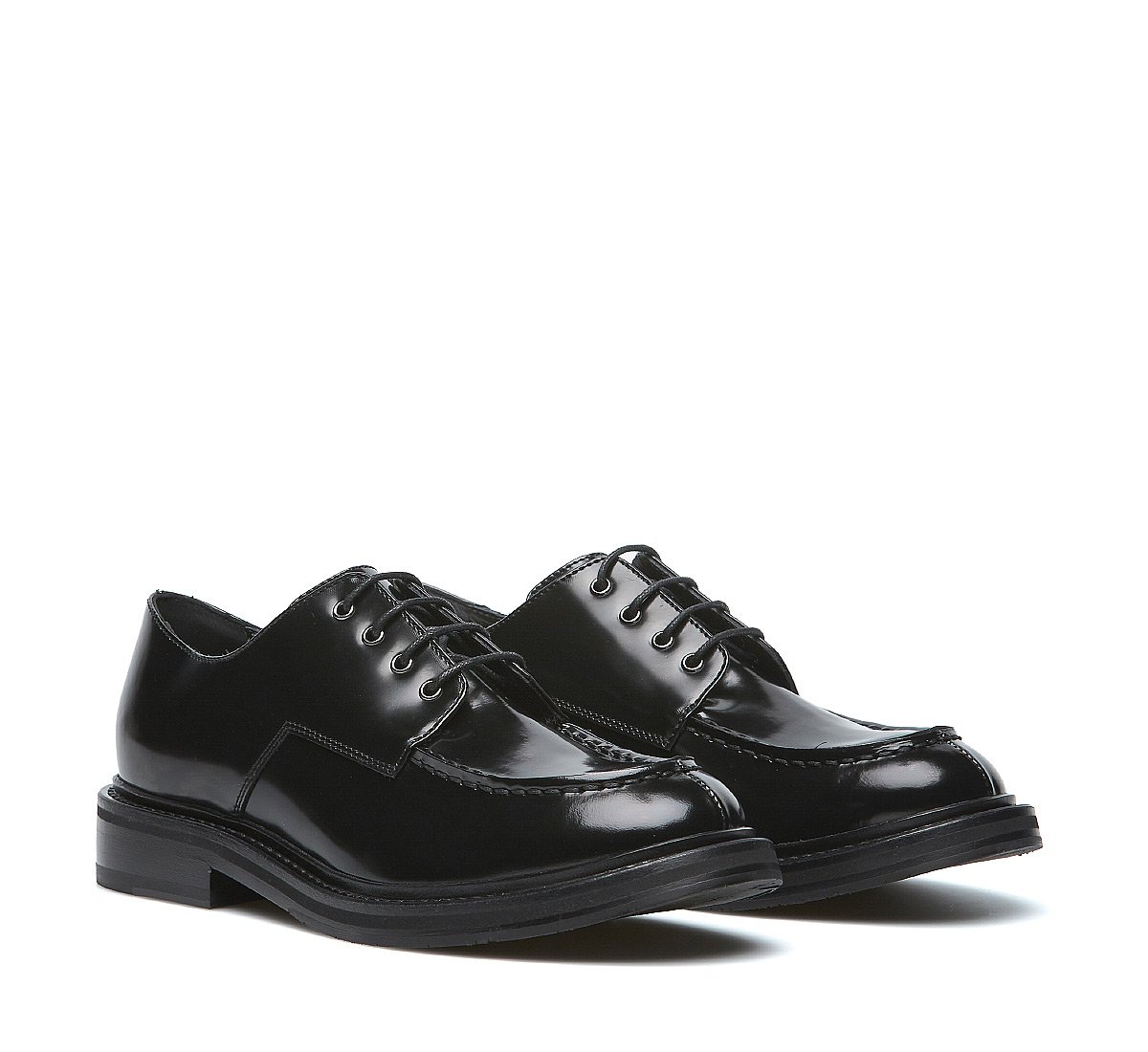 Soft calfskin lace-ups