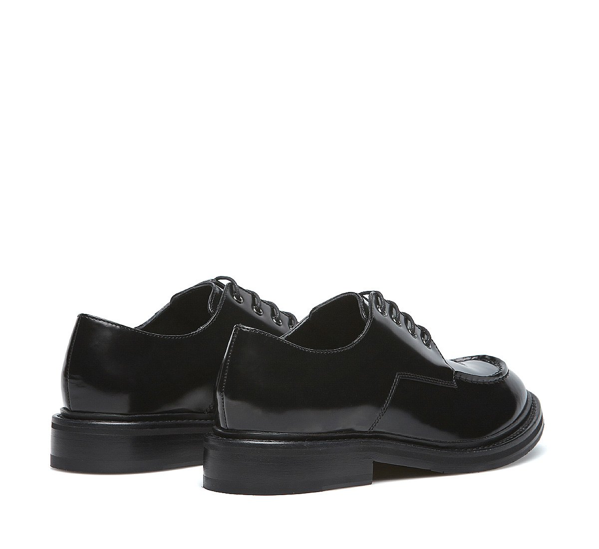 Soft calfskin lace-ups