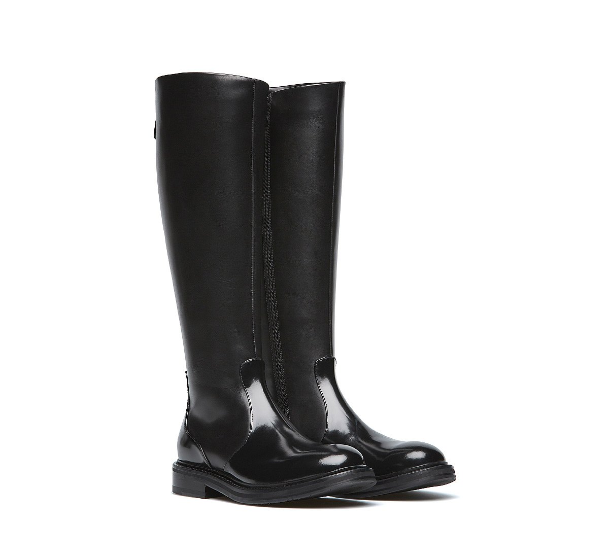 Exquisite calfskin boots