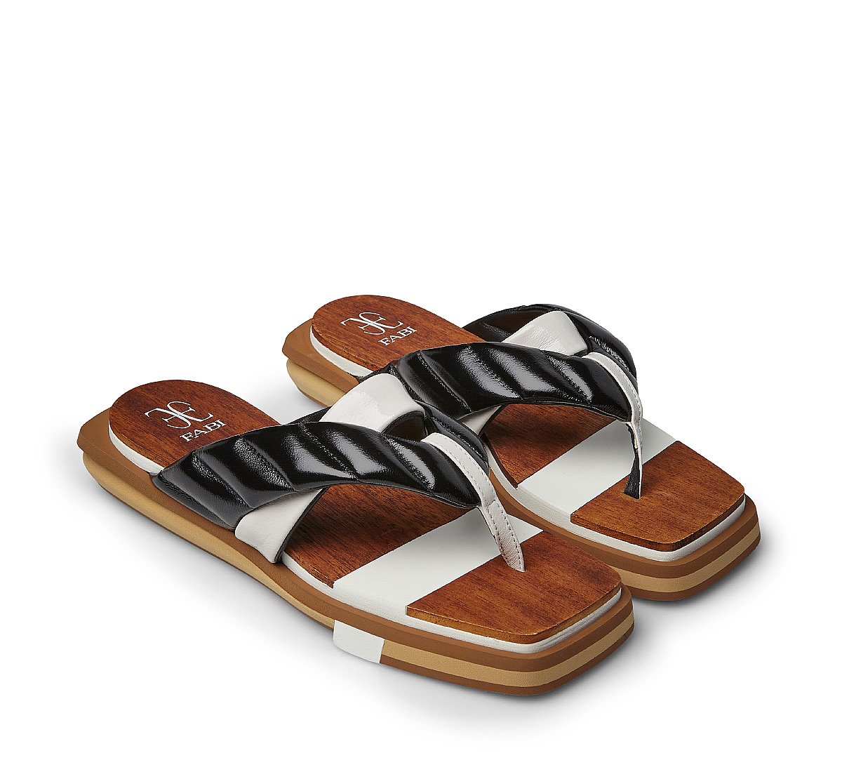 Sandal in nappa leather
