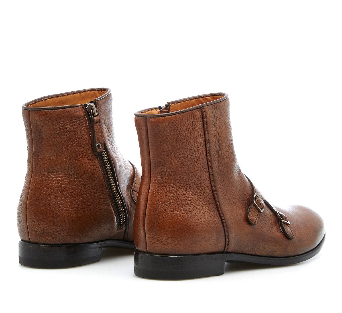 Ankle boots in hand-buffed buckskin