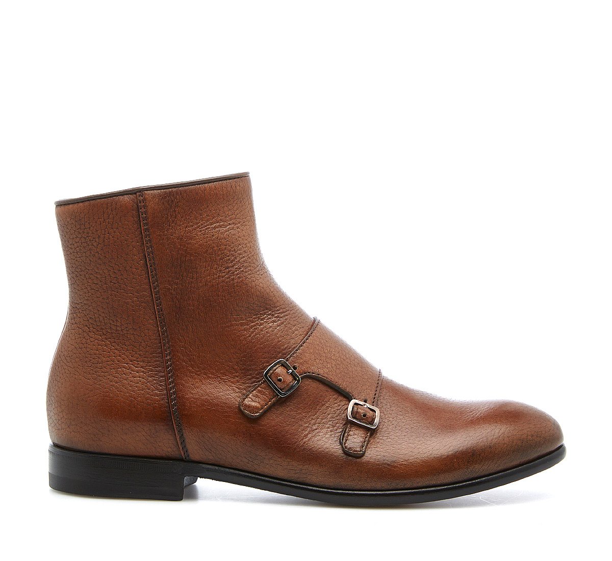 Ankle boots in hand-buffed buckskin