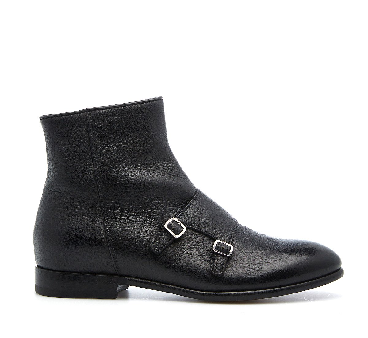 Ankle boots in hand-buffed buckskin