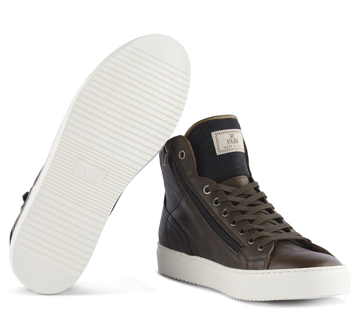 Basket sneaker in nappa e tessuto