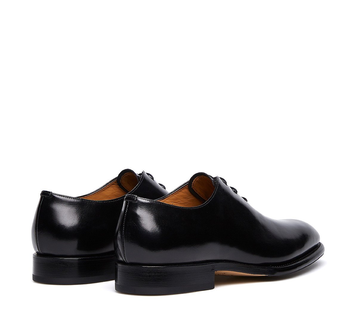 Three-eyelet lace-ups in soft calfskin with Flex Goodyear construction