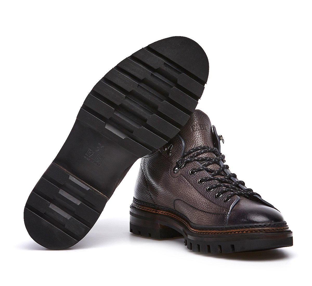 Buckskin ankle boots with delicate visible stitching tinted on tint