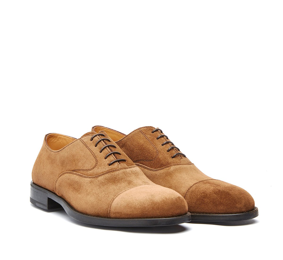 Oxford shoe in suede