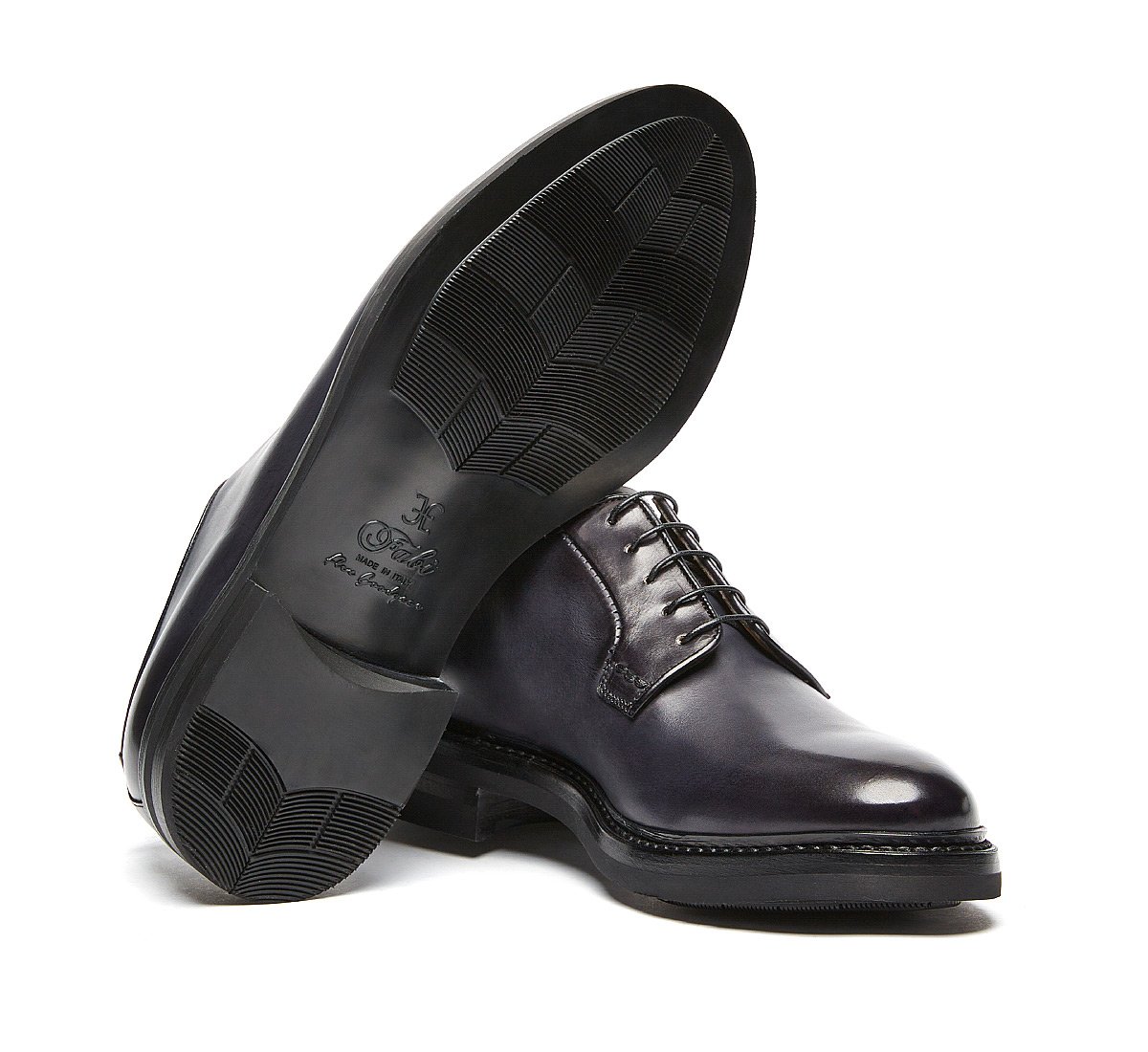 Lace-ups in luxury calf leather with Flex Goodyear construction