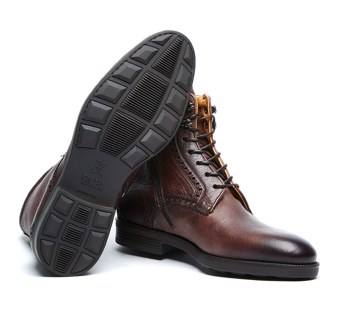 Combat boots in very soft calf leather