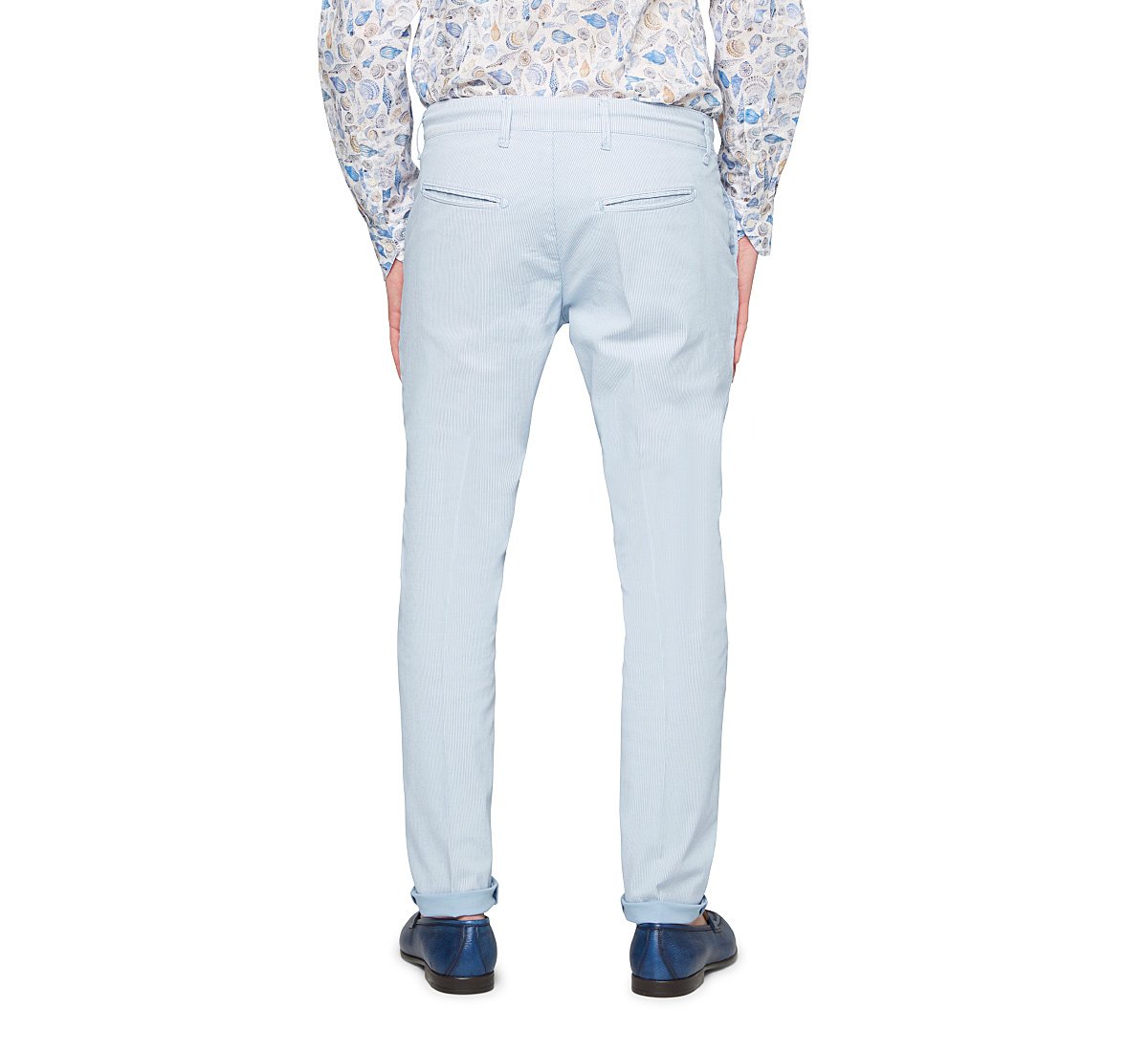 Pantalone dalla linea dritta
