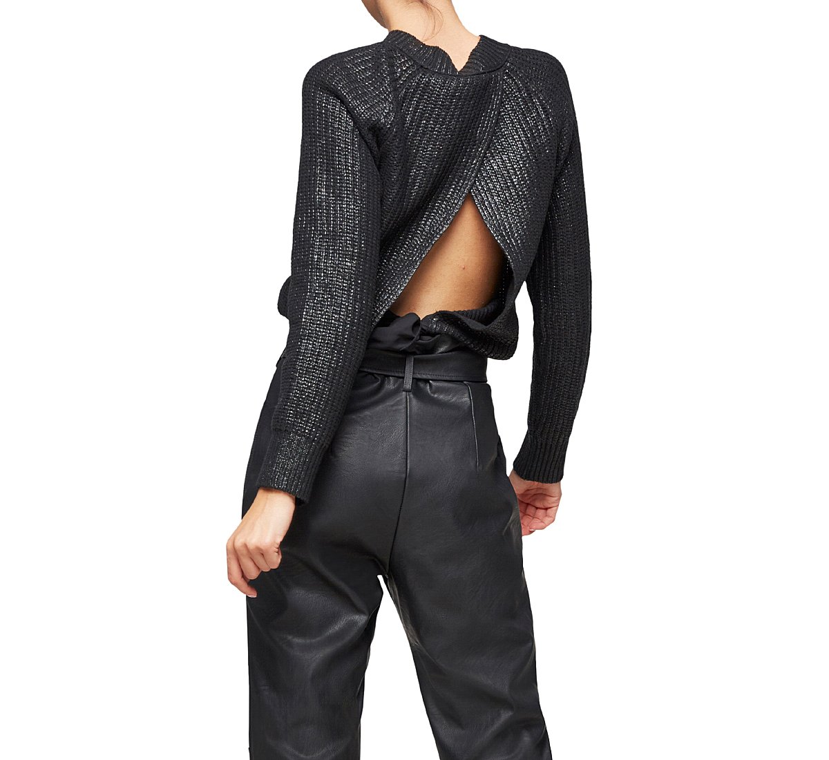Sweater with ribbed edging