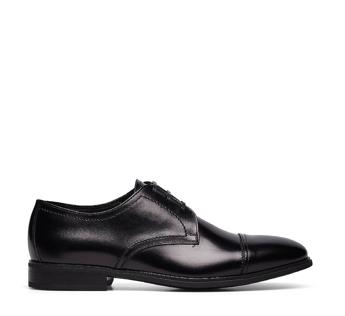 Three-eyelet calfskin derbies