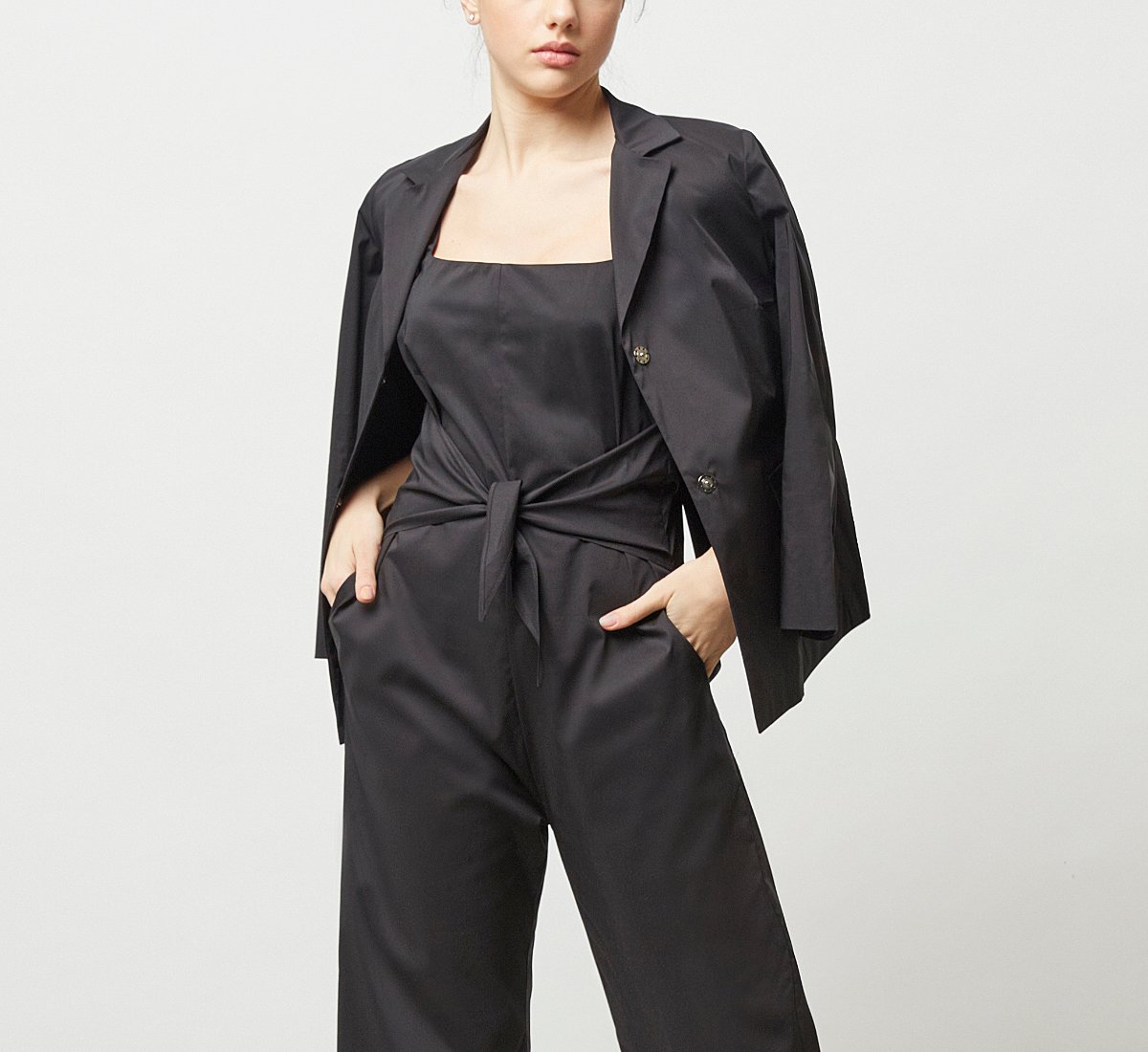 Jacket with lapel collar