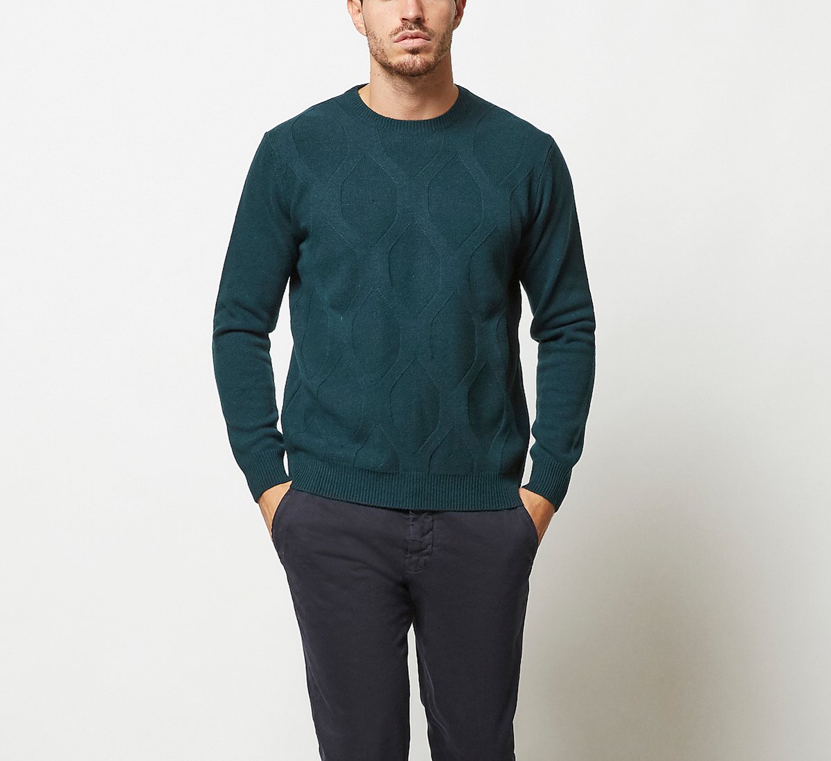 Sweater with ribbed edging
