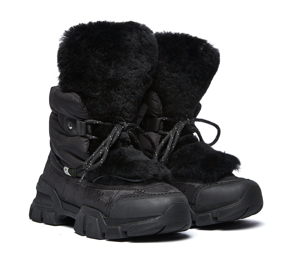 Trekking boots