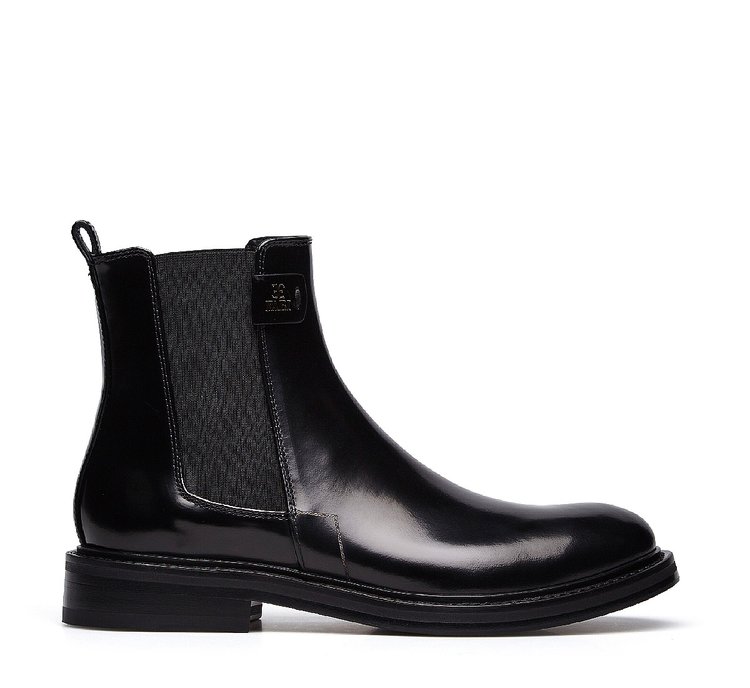 Classic Beatle boots in brushed calfskin