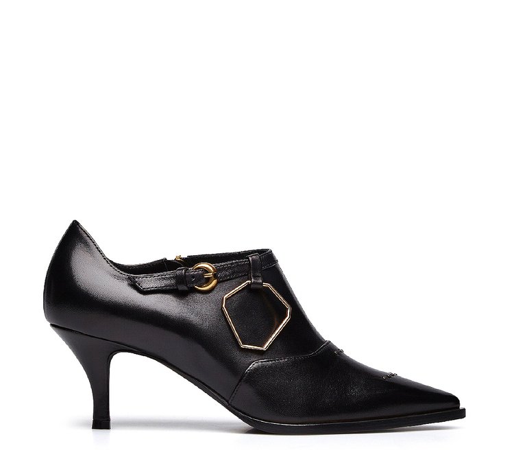 Closed nappa leather pumps