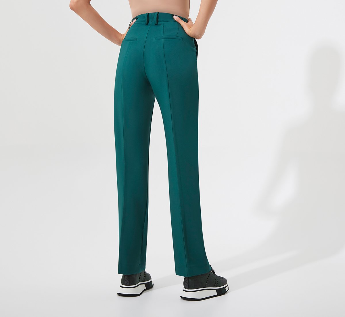 Green high waisted trousers