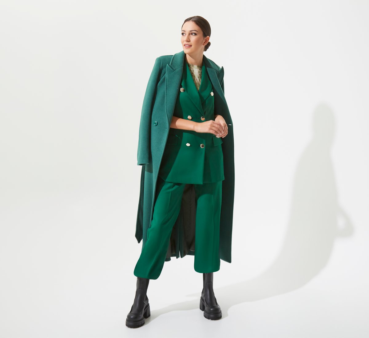 Cappotto verde lungo con cintura