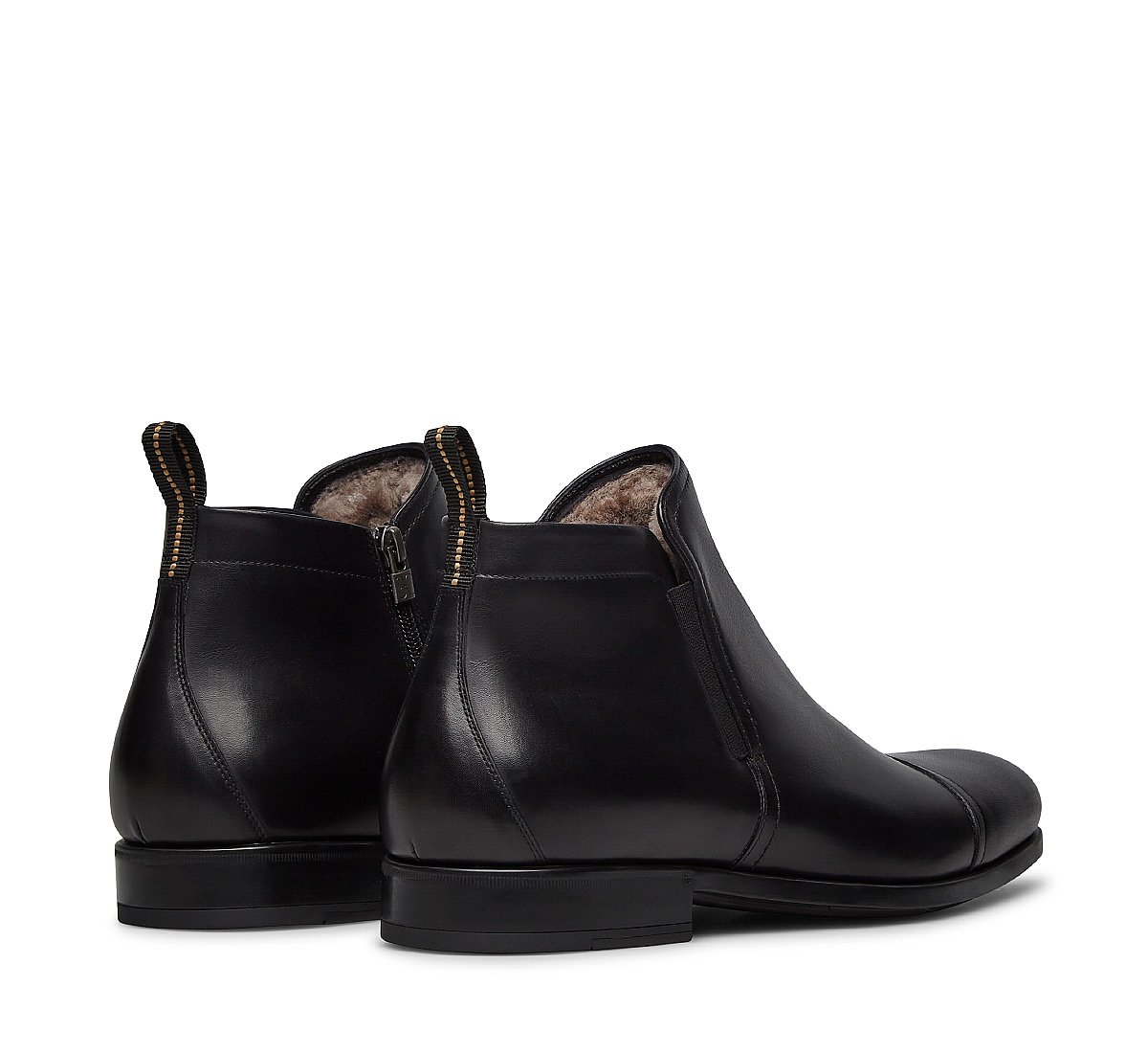 High-laced boots in calfskin