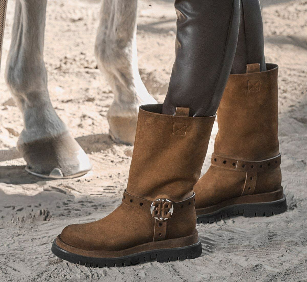 Biker boot