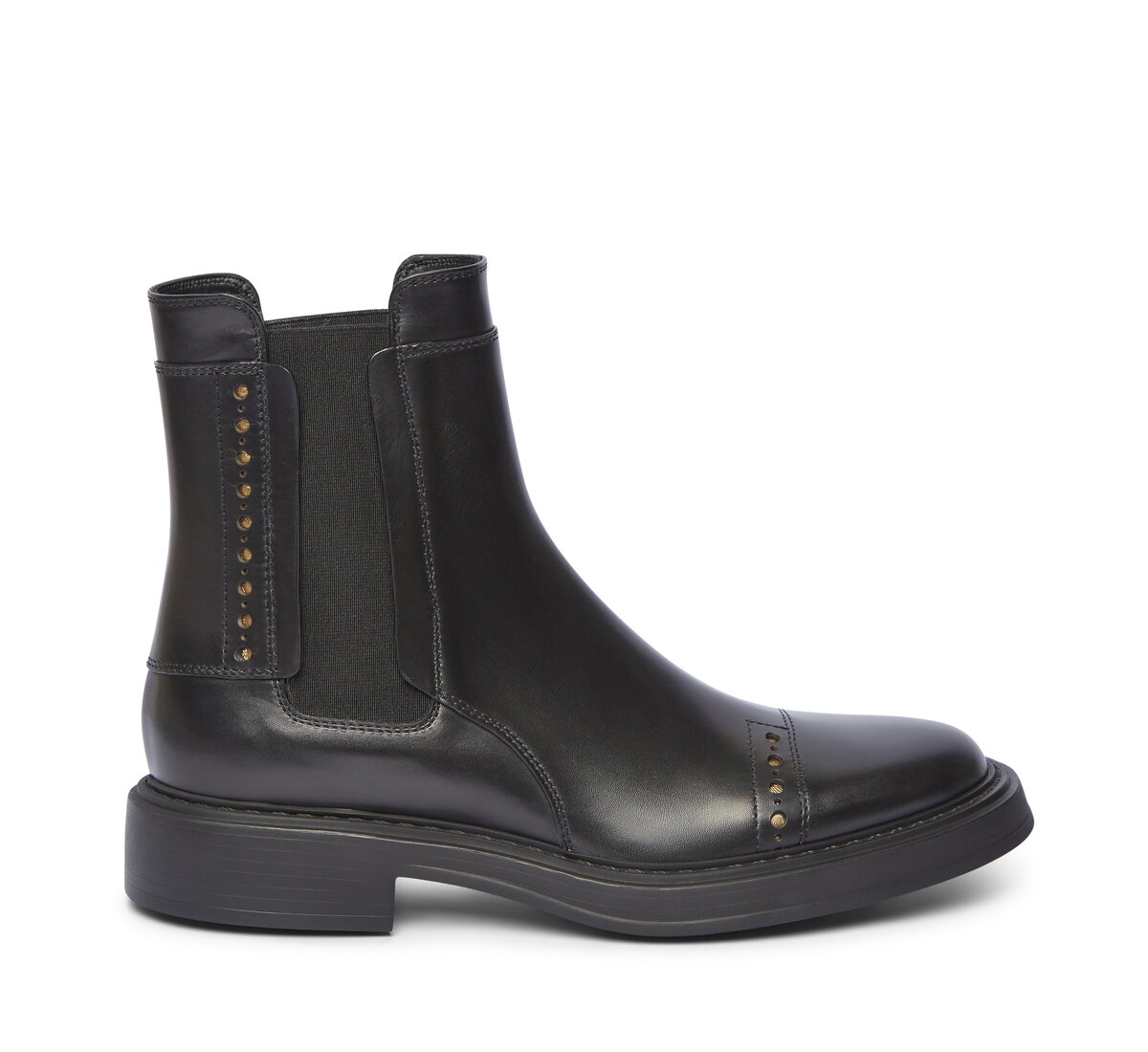 Chelsea ankle boot in calfskin with studs