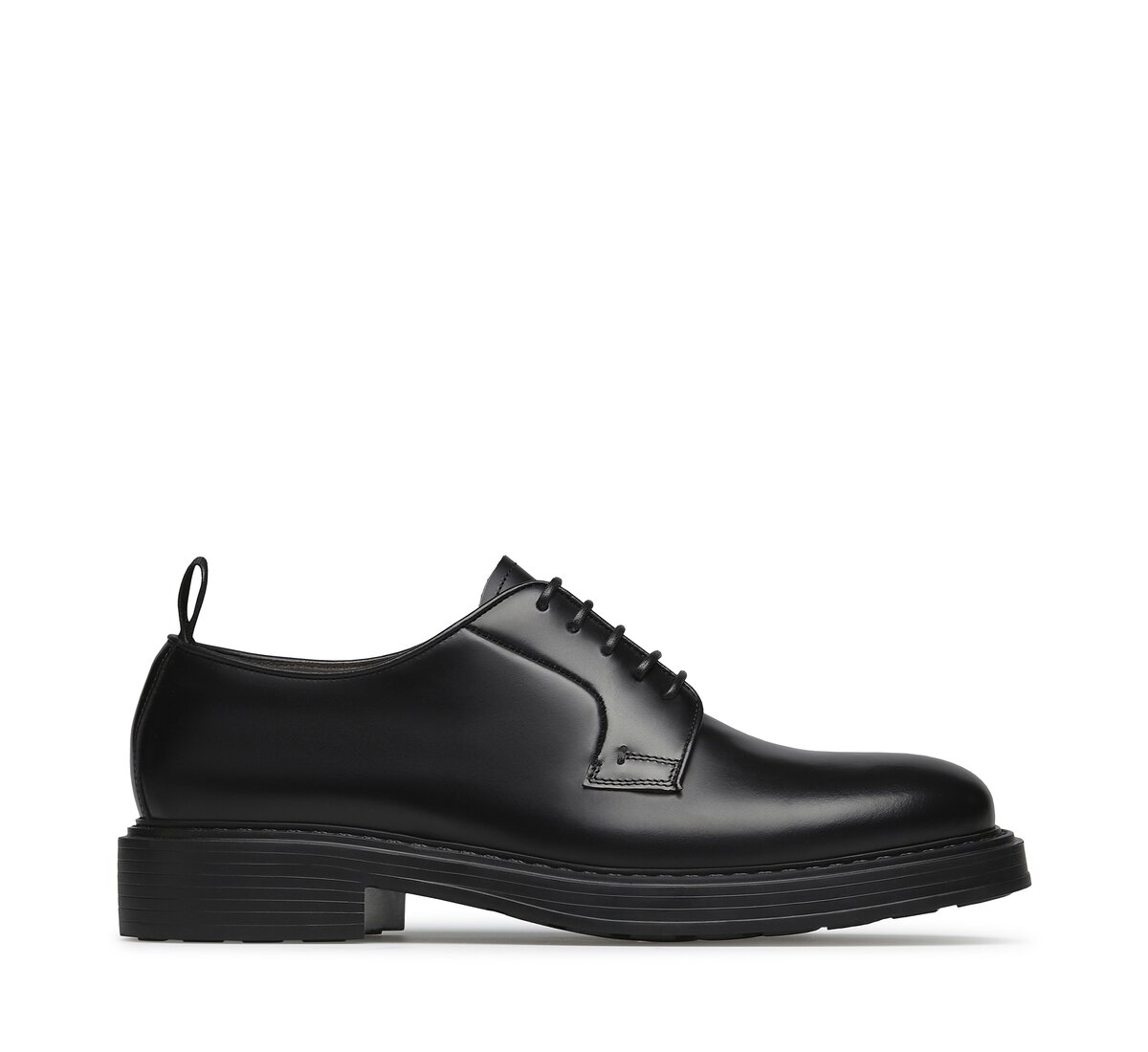Derby in calfskin