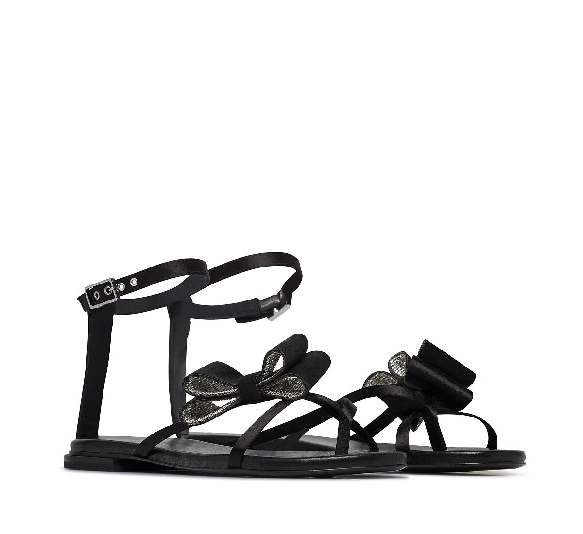 Thong sandal in satin